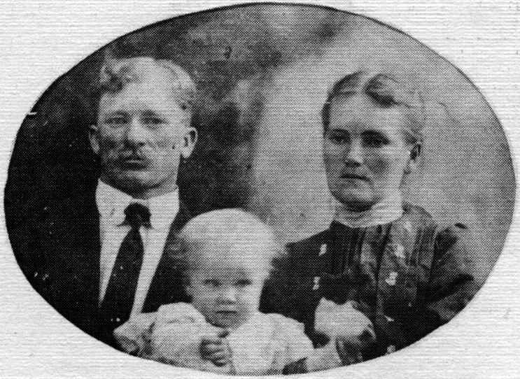 Papa, Annie and Mama